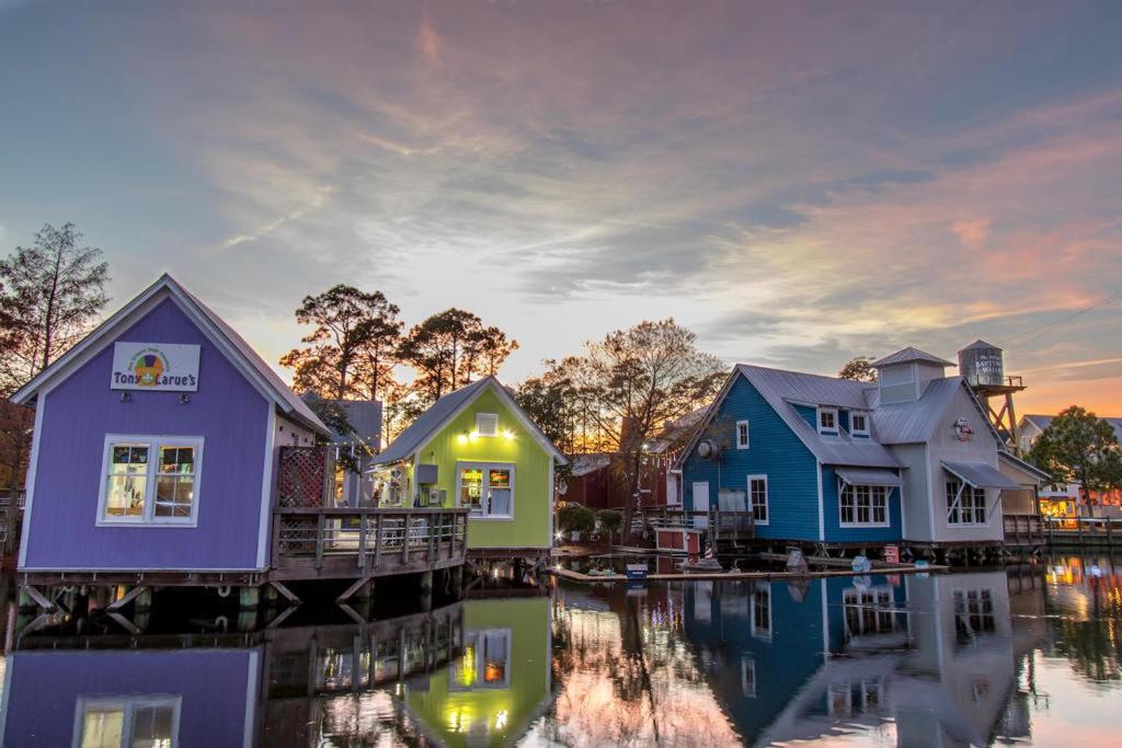 Sandestin Resorts, Bayside, 3rd Floor, Bay Front *