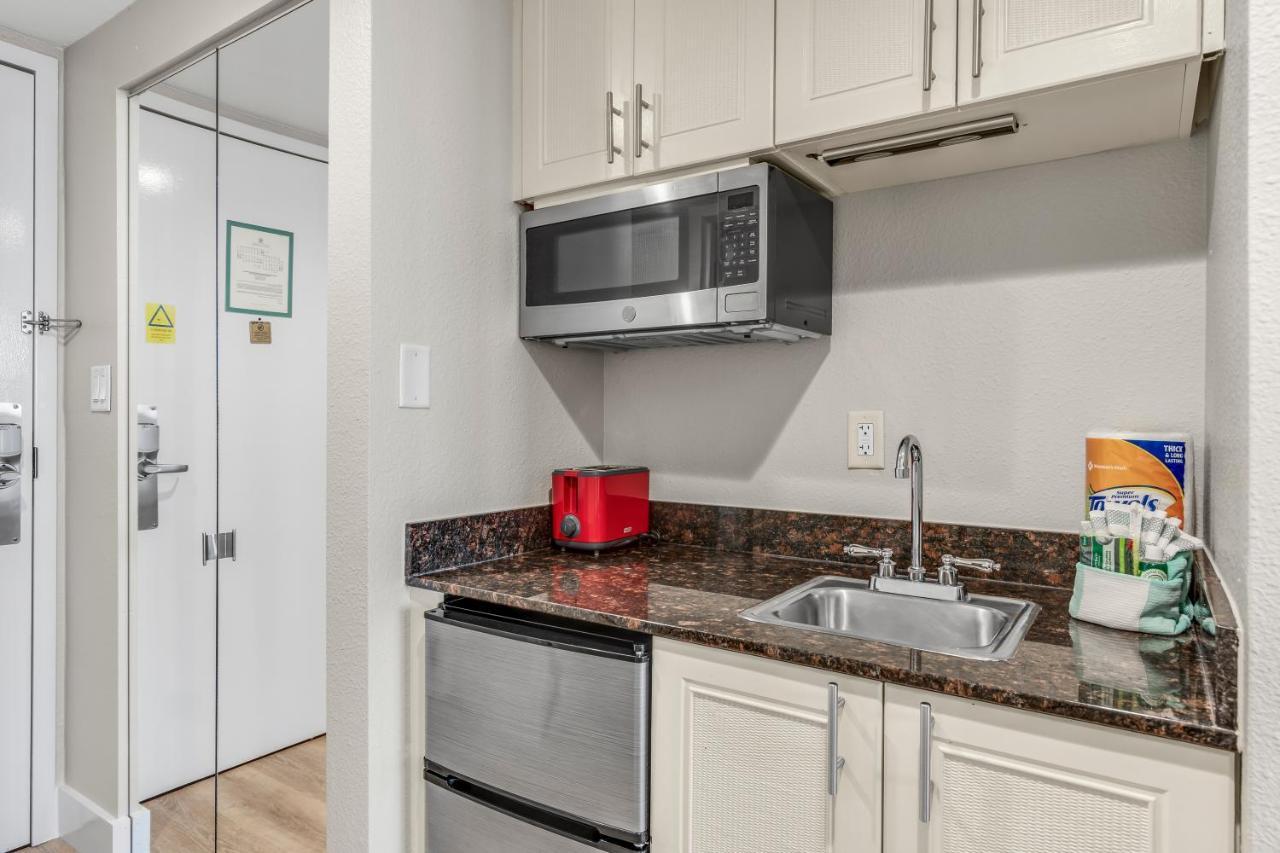 Sandestin Resorts, Bayside, 3rd Floor, Bay Front *